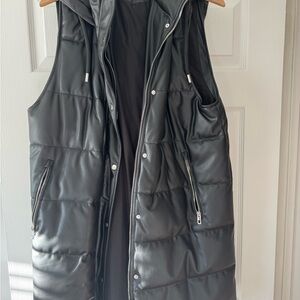 Zara Black Hooded Puffer Vest